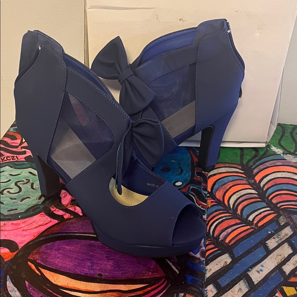 Elegant Blue Women's Heels